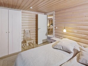 Inside other - Riemurahi by Interhome (Pertunmaa)