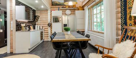 Réfrigérateur, micro-ondes, lave-vaisselle