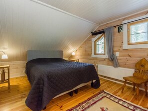 4 عدّة غرف نوم وخدمة الإنترنت