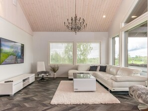 TV - Villa hill magia by Interhome (Kuhmoinen)