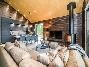 TV - Villa voimapolku 9 a 1 by Interhome (Kuusamo)