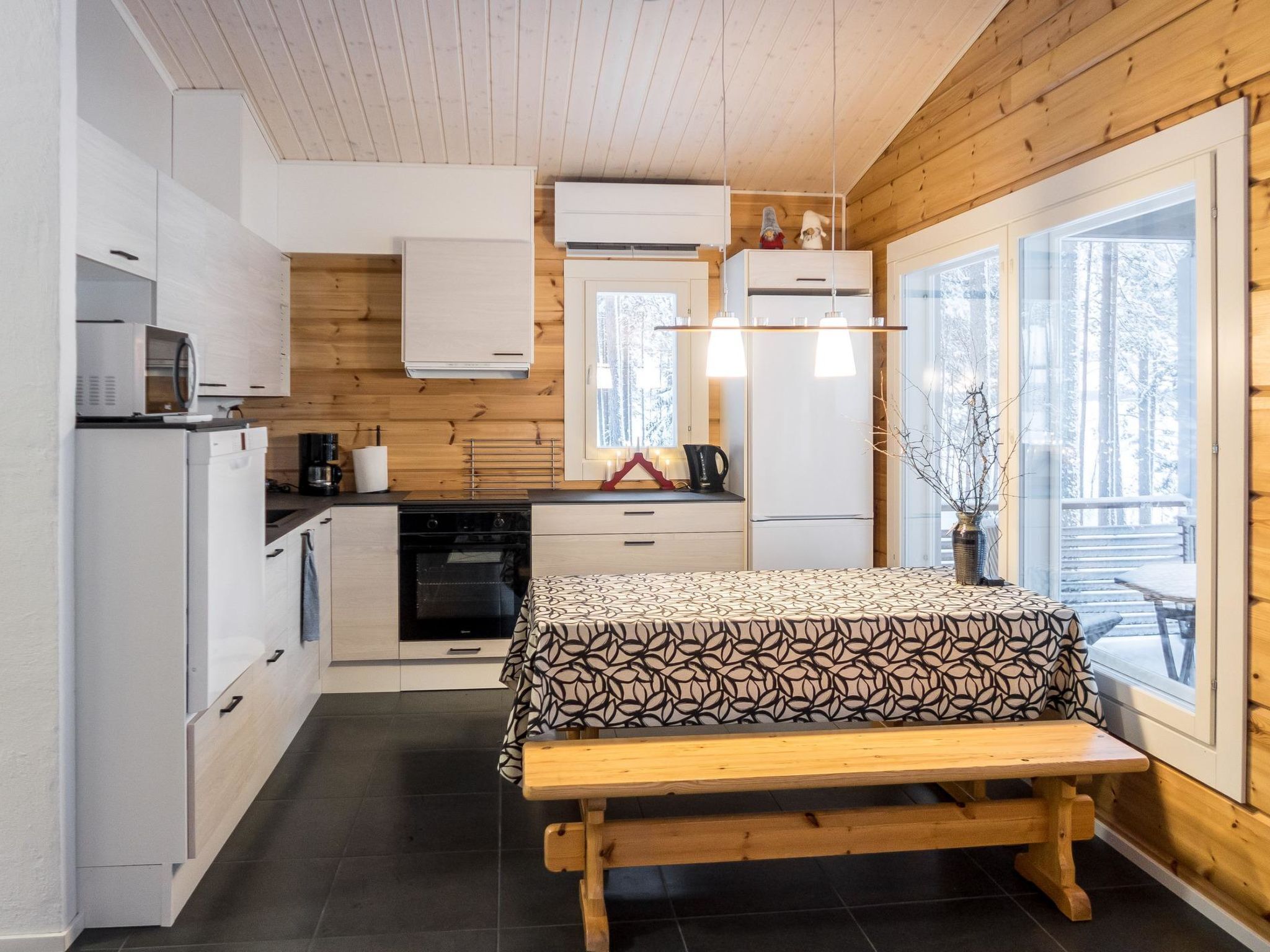 Réfrigérateur, micro-ondes, lave-vaisselle