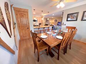 Dining - Park Place Pine Condo • Walk to Main St. • Near Snowflake Lift • Hot Tubs+Pool (Breckenridge)