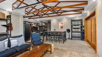 Smart TV, offices, computer monitors