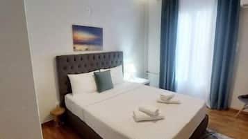 1 bedroom, iron/ironing board, travel crib, free WiFi