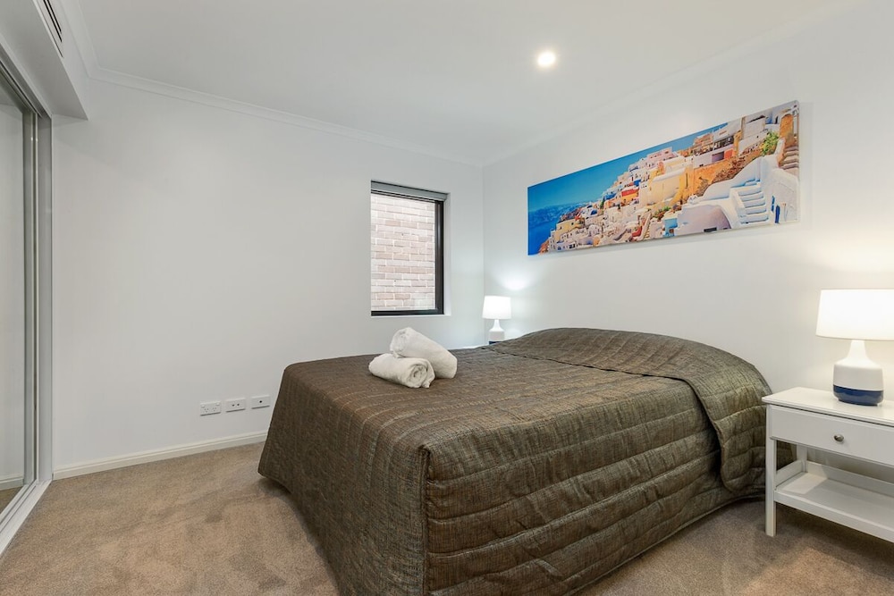 Rozelle Village l 1 Bedroom l Pet Friendly Sydney Vrbo