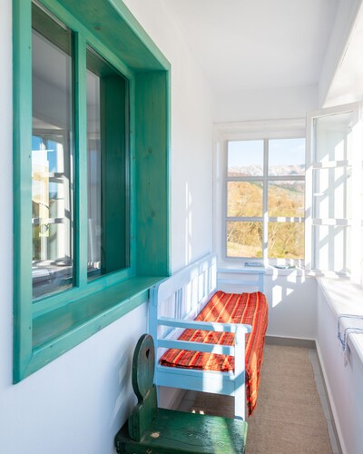 Cozy 2 bedroom house in the Romanian Carpathians