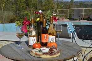 Outdoor dining - The farm of Anselmo DANTE 2+2 (Toscana)