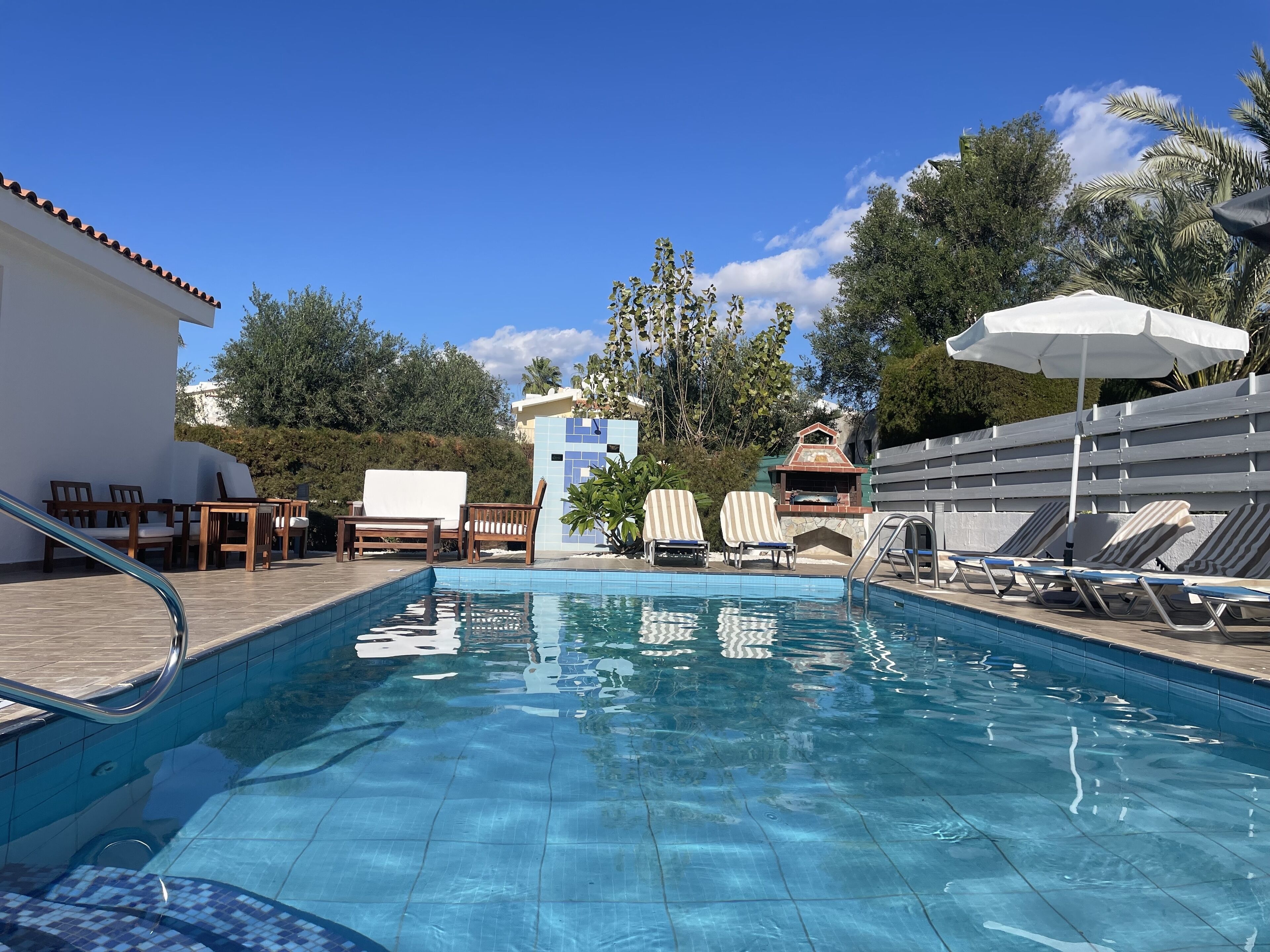 Piscine extérieure, piscine chauffée