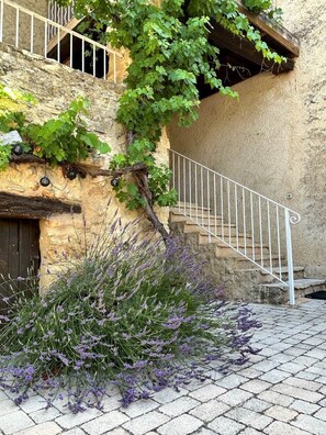 Exterior - Gîte Lavande (Niozelles)