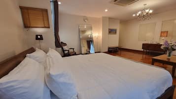 3 室のベッドルーム、アイロン / アイロン台、WiFi (無料)、ベッドシーツ