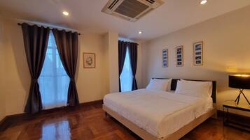 3 bedrooms, iron/ironing board, free WiFi, bed sheets