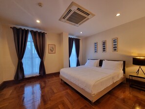 3 bedrooms, iron/ironing board, free WiFi, bed sheets - Chez Moi Bangkok Sukhumvit 26 Executive Residence (888) (Klong Toey)