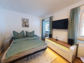 1 dormitorio y ropa de cama