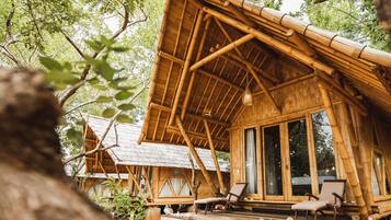 Bungalow Premium, 1 cama de matrimonio, vistas a la playa, frente a la playa (Beachfront Bungalow) | Ropa de cama