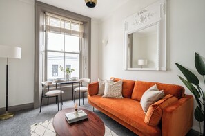 One Bedroom Apartment Superior | Living area - Urban Rest Notting Hill Apartments (London)
