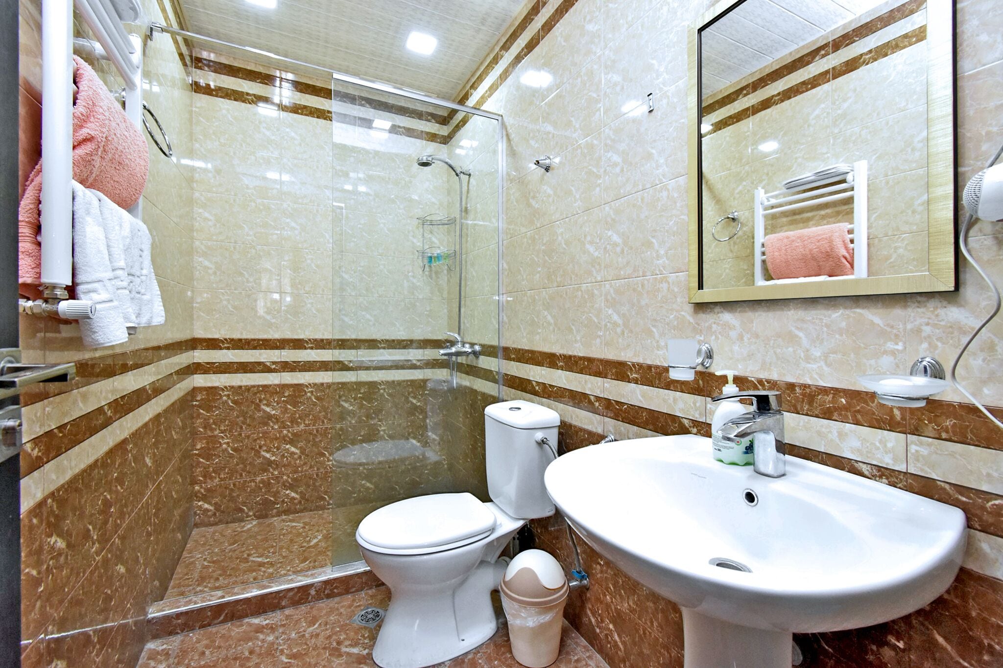 Foto - Panorama hotel on Baghramyan avenue