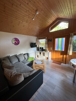 Free WiFi - Feriensiedlung Kiefernhain (Krakow am See)