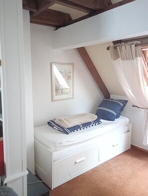 2 soverom, strykejern/-brett, wi-fi og sengetøy