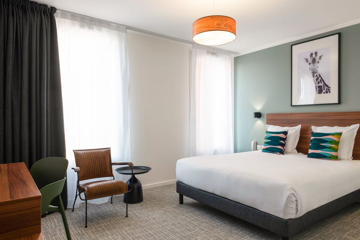 Studio, 1 Double Bed | 1 bedroom, in-room safe, desk, laptop workspace