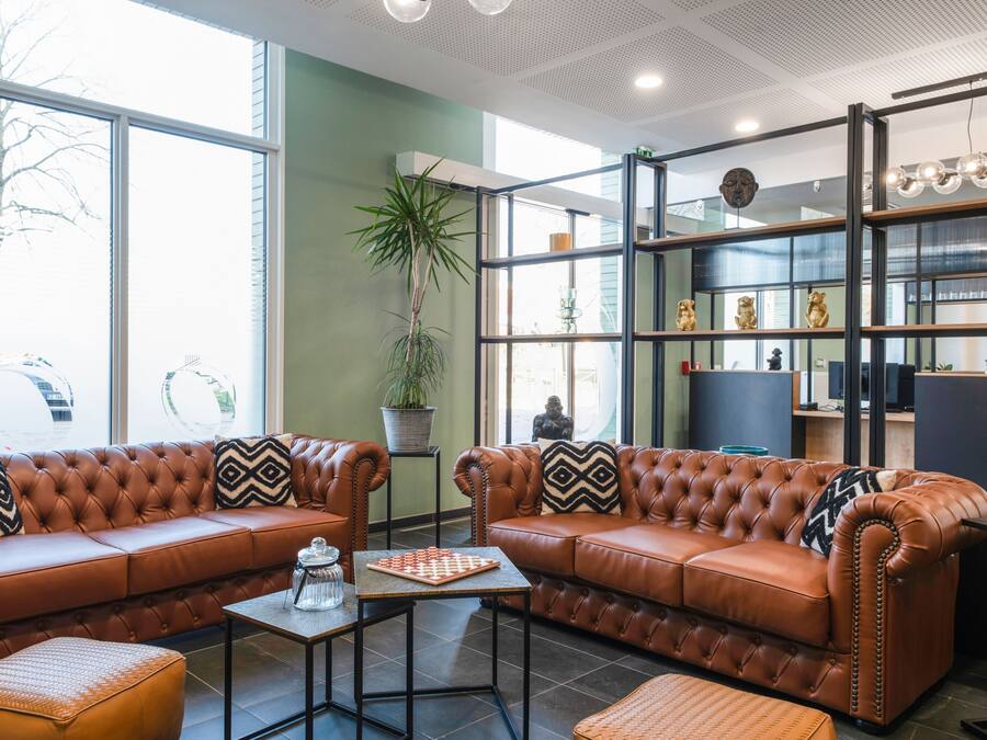 Área de estar no saguão