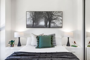 Apartment, 3 Bedrooms | Iron/ironing board, free WiFi, bed sheets - The Monterey Apartments by Urban Rest (Kangaroo Point)