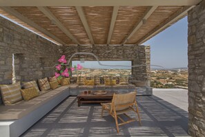 Property grounds - Villa Analyn (Paros)