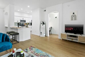 Appartement | Cuisine privée | Réfrigérateur, four à micro-ondes, un four, lave-vaisselle