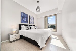 1 bedroom, desk, iron/ironing board, travel cot - Haneviim Court Complex - 1 Bedroom (Multi-unit) (Jerusalem)