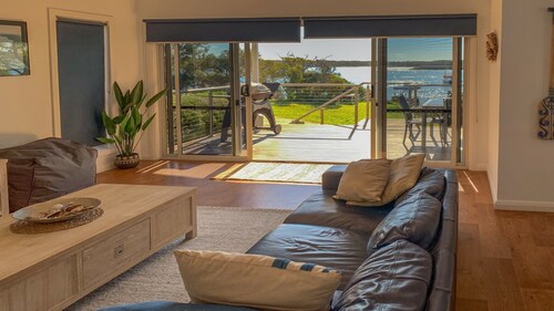 Angasi is one of Coffin Bay's premium properties in a very sought after location