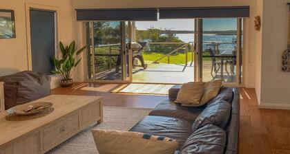 Angasi is one of Coffin Bay's premium properties in a very sought after location
