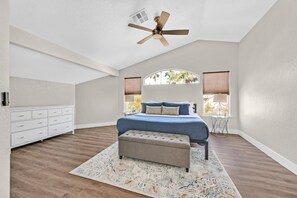 4 Schlafzimmer, Bügeleisen/Bügelbrett, WLAN, Bettwäsche
