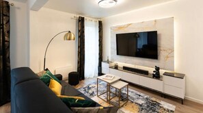 TV connectée, jeux vidéo, lecteur de DVD, livres