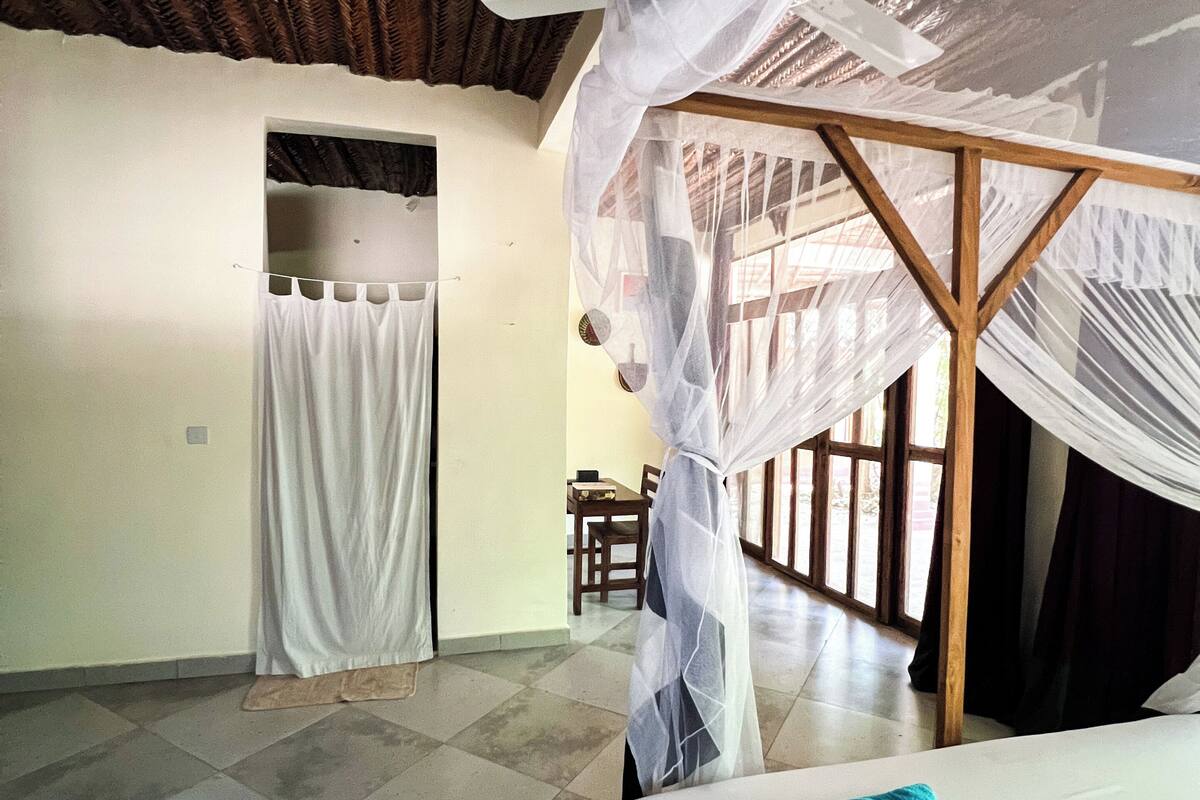 Family Room | Peti besi dalam bilik, meja, ruang kerja komputer riba, Wi-fi percuma 