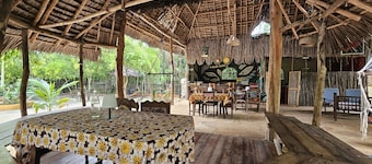 Karibu Maisha Lodge