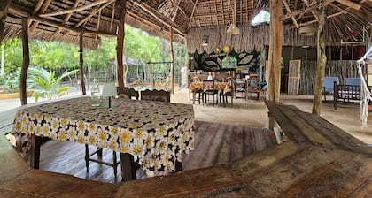Karibu Maisha Lodge
