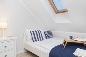 Apartment, 1 Bedroom, Balcony - Bright Apartment in Debki by Renters (Krokowa)