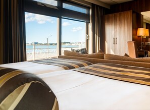 Ropa de cama hipoalergénica y escritorio 