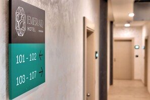 Hallway - Hotel Emerald (Mostar)