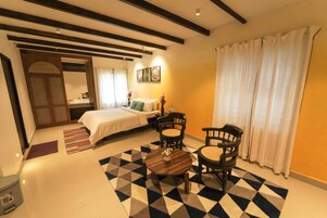 家庭公寓, 2 间卧室, 无烟房 | 特色家居、办公桌、免费 WiFi、床单