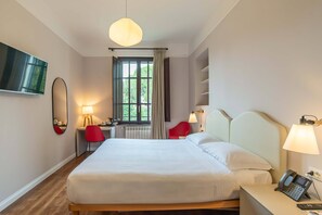 Superior Double or Twin Room | Hypo-allergenic bedding, down duvets, minibar, in-room safe - Hotel Delle Civette (Rome)
