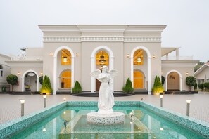 Fachada de la propiedad