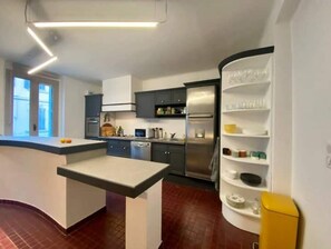 Private kitchen - 110 M² Avec Terrasse-solarium Intra Muros (Avignon)