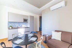 Apartment | 2 bedrooms - Colonna Apartment 4 by Wonderful Italy (Naples)