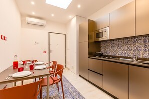 Apartment | 1 bedroom - Colonna Apartment 2 by Wonderful Italy (Naples)