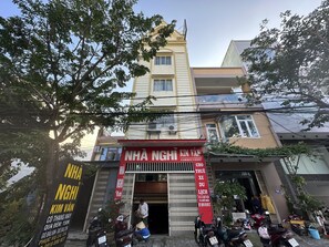 Front of property - OYO 1220 Nha Nghi Kim Van (Da Nang)