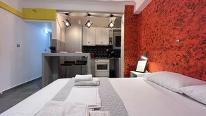 1 camera, ferro/asse da stiro, Wi-Fi, lenzuola