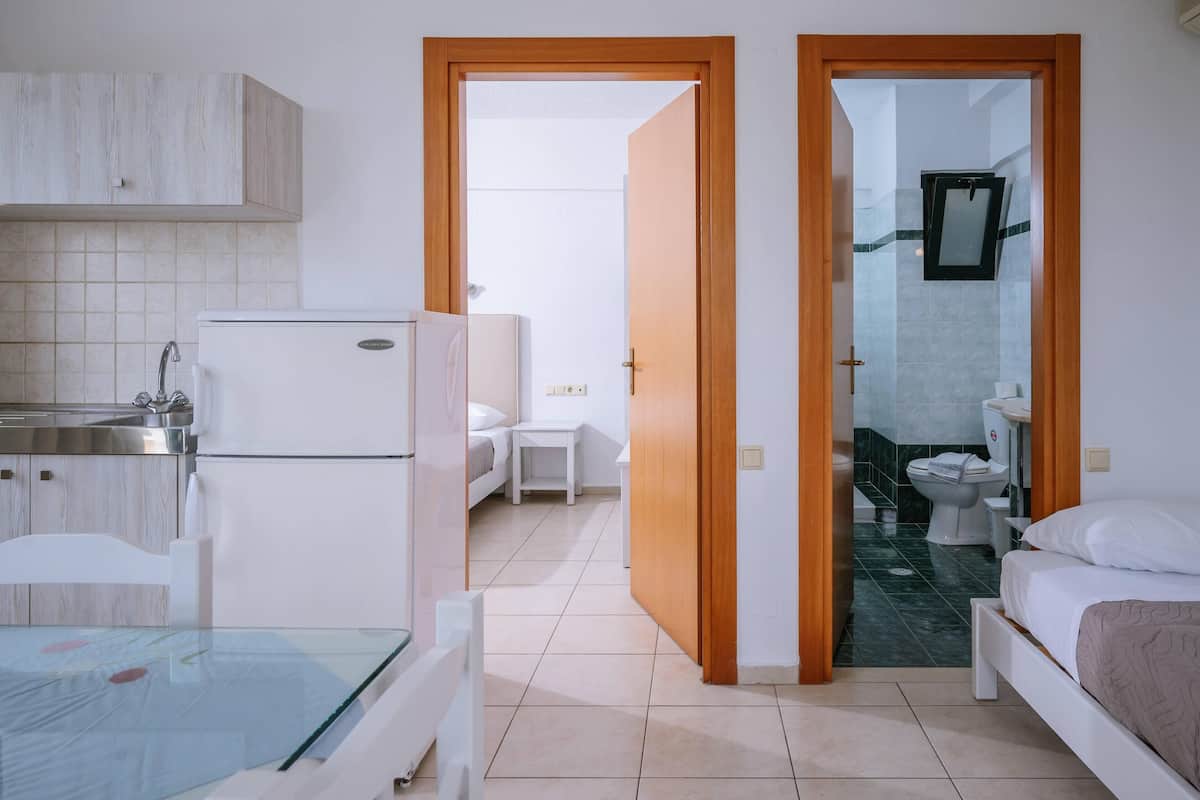 One Bedroom Apartment with Pool View | 1 slaapkamer, een bureau, gratis babybedden, gratis wifi