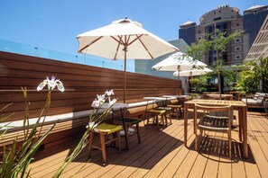 Studio, 1 Bedroom, City View | Outdoor dining