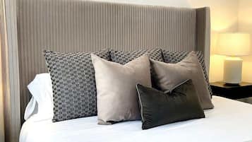 1 bedroom, iron/ironing board, travel cot, WiFi